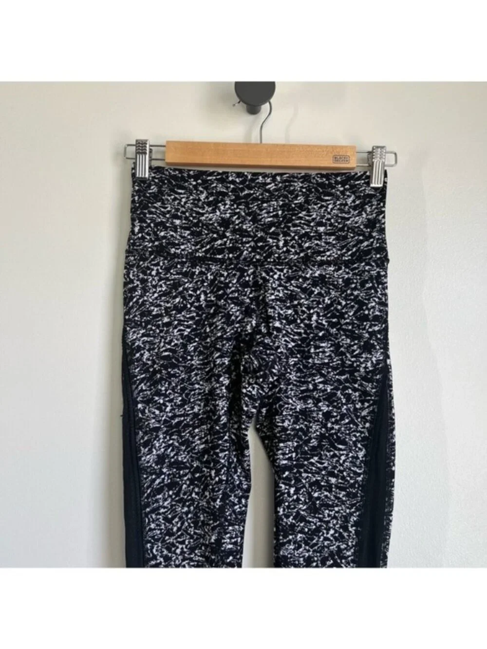 Lululemon Deep Breath Tight in Iced Wave White Black - 4